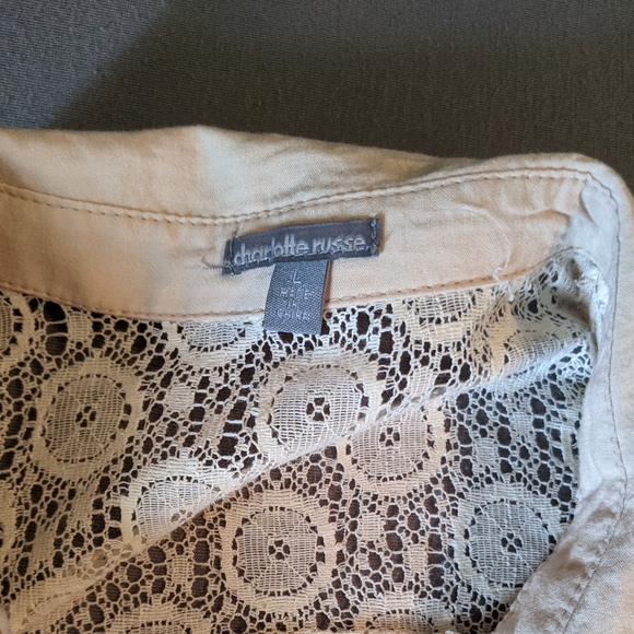 Lace Shoulder Buttoned Shirt - Picture 3 of 3